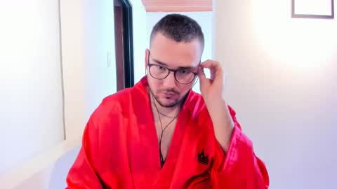 Snapshot of vito_ferrero chatting on March 8, 2:40 pm Vito Ferrer online show from March 8, 2:40 pm