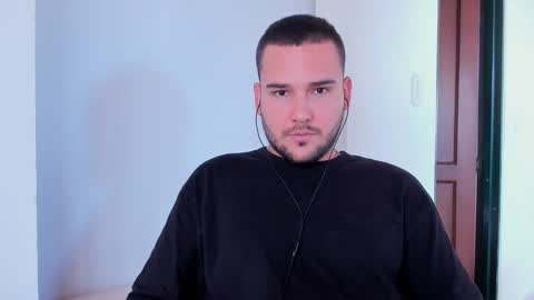 Snapshot of vito_ferrero chatting on March 12, 5:17 pm Vito Ferrer online show from March 12, 5:17 pm