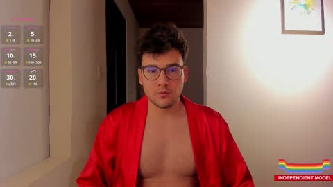 Snapshot of vito_ferrero chatting on September 8, 11:26 pm Vito Ferrer online show from September 8, 11:26 pm