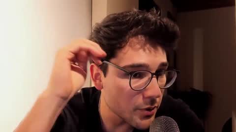 Snapshot of vito_ferrero chatting on September 24, 11:52 pm Vito Ferrer online show from September 24, 11:52 pm