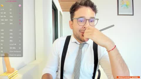 Snapshot of vito_ferrero chatting on October 19, 1:01 pm Vito Ferrer online show from October 19, 1:01 pm