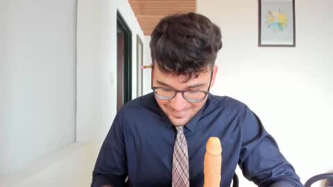 Snapshot of vito_ferrero chatting on October 20, 12:27 pm Vito Ferrer online show from October 20, 12:27 pm