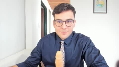 Snapshot of vito_ferrero chatting on October 21, 5:24 pm Vito Ferrer online show from October 21, 5:24 pm