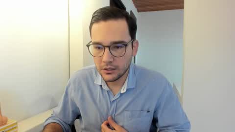 Snapshot of vito_ferrero chatting on November 9, 11:41 am Vito Ferrer online show from November 9, 11:41 am