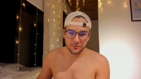 Snapshot of vito_ferrero chatting on November 26, 12:44 am Vito Ferrer online show from November 26, 12:44 am