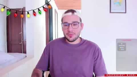 Snapshot of vito_ferrero chatting on December 2, 7:09 pm Vito Ferrer online show from December 2, 7:09 pm