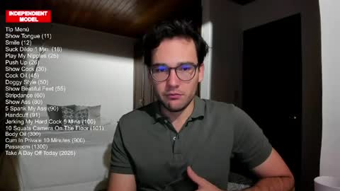 Vito Ferrer online show from April 14, 1:55 am