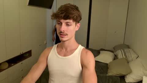 Snapshot of vitoraugustoxxx chatting on May 31, 8:10 pm vitoraugustoxxx online show from May 31, 8:10 pm
