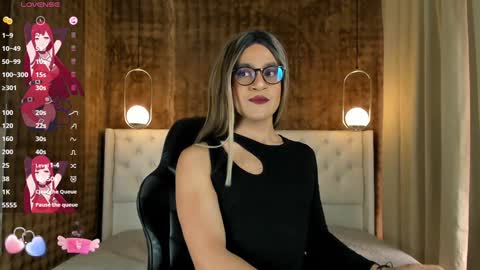 Snapshot of vitta_alfayed chatting on January 24, 1:03 pm VittaaaPlease help me with your thumbs up its important online show from January 24, 1:03 pm