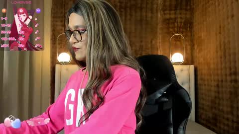 Snapshot of vitta_alfayed chatting on February 3, 12:57 pm VittaaaPlease help me with your thumbs up its important online show from February 3, 12:57 pm