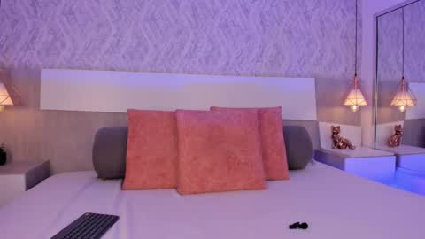 Vttoria online show from April 13, 3:06 pm