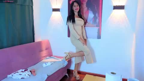 Snapshot of vittoria_lombardi07 chatting on June 13, 12:52 am VITTORIA online show from June 13, 12:52 am