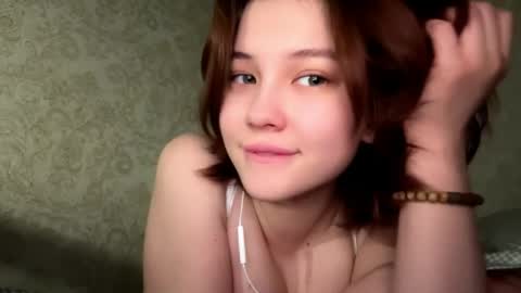 Snapshot of vivatrude chatting on May 1, 4:00 pm Sonya online show from May 1, 4:00 pm