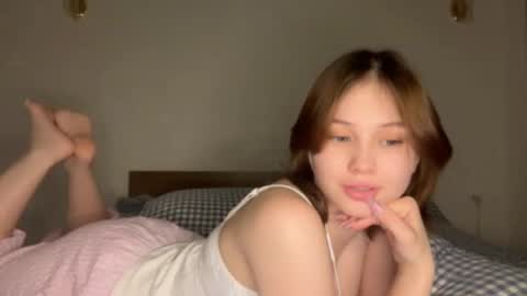 Snapshot of vivatrude chatting on May 26, 4:25 pm Sonya online show from May 26, 4:25 pm