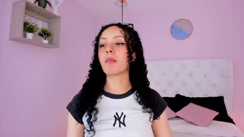 Vivi online show from November 20, 4:12 am