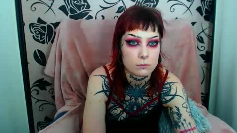 ViviaDarc online show from January 6, 4:54 pm