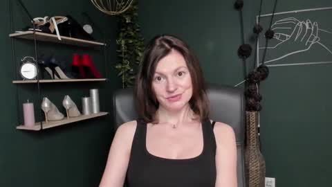 Vivian online show from October 15, 6:35 am