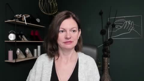 Vivian online show from October 20, 5:52 am