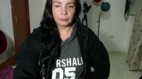 vivian_milf_paint online show from October 1, 4:29 am