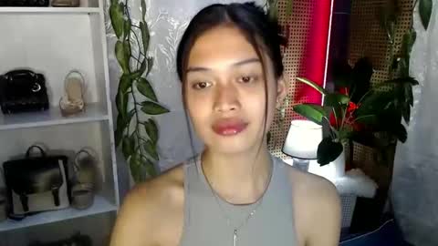 Snapshot of vivian_roberts chatting on January 12, 1:21 am Vivian online show from January 12, 1:21 am