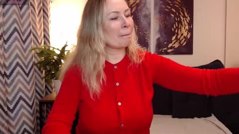 Vivian online show from September 13, 5:13 pm