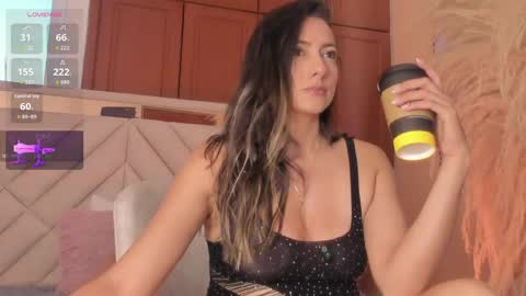 Snapshot of vivianne_scott chatting on May 28, 12:57 pm Vivi online show from May 28, 12:57 pm