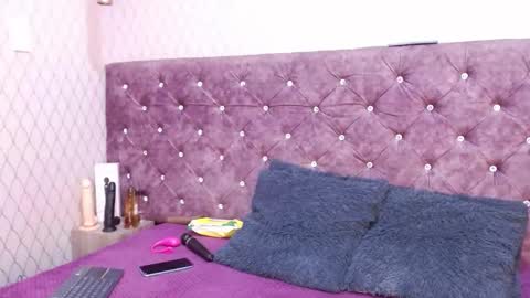 Snapshot of vivianrose3x chatting on November 30, 3:54 am VivianRose online show from November 30, 3:54 am