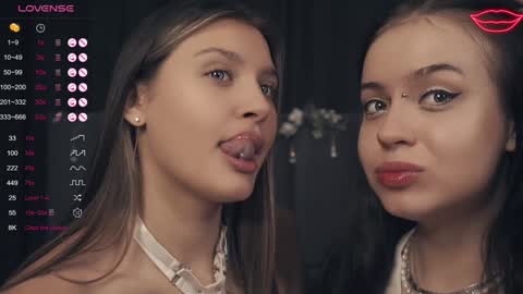 Snapshot of vivid_girls chatting on January 16, 7:28 am Nelly and Mari online show from January 16, 7:28 am