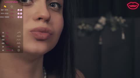 Snapshot of vivid_girls chatting on January 23, 4:15 pm Nelly and Mari online show from January 23, 4:15 pm