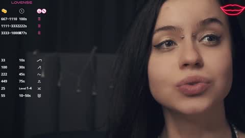 Snapshot of vivid_girls chatting on January 29, 1:17 pm Nelly and Mari online show from January 29, 1:17 pm