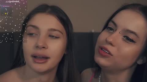 Snapshot of vivid_girls chatting on February 23, 7:11 am Nelly and Mari online show from February 23, 7:11 am