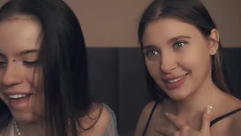 Snapshot of vivid_girls chatting on March 1, 9:18 am Nelly and Mari online show from March 1, 9:18 am