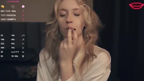 Snapshot of vivid_girls chatting on March 3, 4:14 am Nelly and Mari online show from March 3, 4:14 am