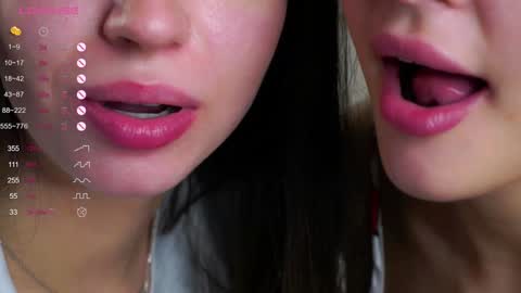 Snapshot of vivid_girls chatting on September 10, 7:19 am Nelly and Mari online show from September 10, 7:19 am