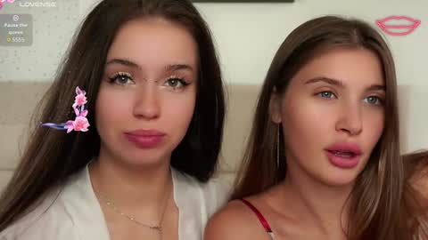 Snapshot of vivid_girls chatting on September 14, 7:07 am Nelly and Mari online show from September 14, 7:07 am