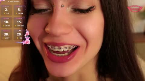 Snapshot of vivid_girls chatting on September 26, 7:23 am Nelly and Mari online show from September 26, 7:23 am