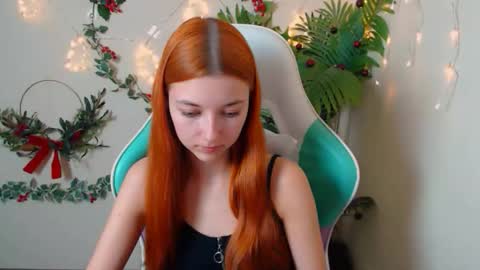 Vivien online show from December 4, 6:49 pm