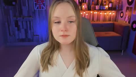 Vivien online show from February 28, 8:39 pm