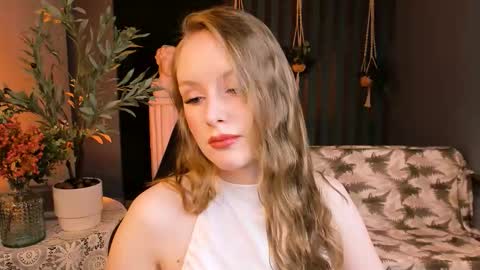 Vivien online show from November 27, 9:11 am