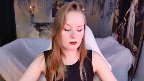 Vivien online show from April 3, 5:05 am