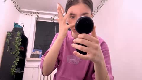 Vivi online show from October 27, 12:09 pm