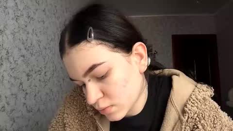 Snapshot of viviennebuiles chatting on October 20, 1:11 pm Alexa online show from October 20, 1:11 pm