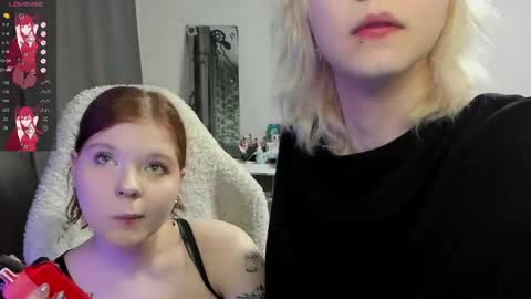 chatur babes online show from April 17, 8:34 pm