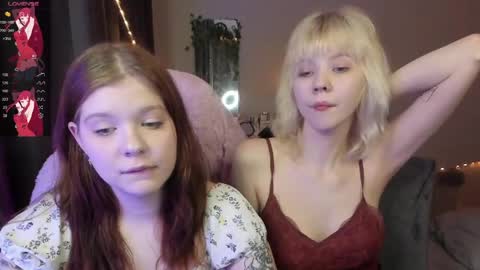 Snapshot of vivy_ chatting on May 22, 10:15 pm chatur babes online show from May 22, 10:15 pm