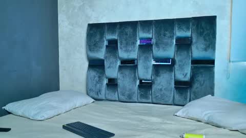 vix_hot online show from May 24, 7:30 pm