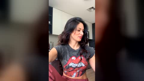 vixenblade online show from January 10, 10:14 pm