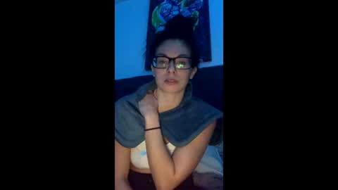 vixenblade online show from February 20, 6:19 am