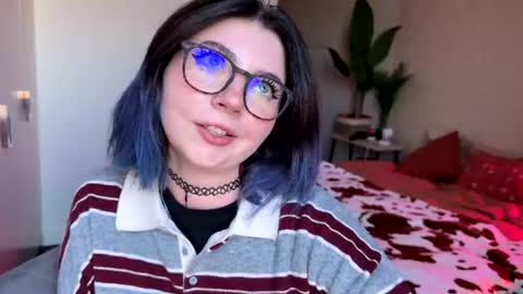 Polly  Online mostly at 9pm-2am UK Time online show from August 7, 6:54 pm