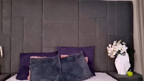 Vixsaria online show from March 8, 2:04 am