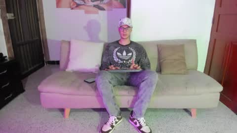 Vlad online show from April 5, 3:47 am